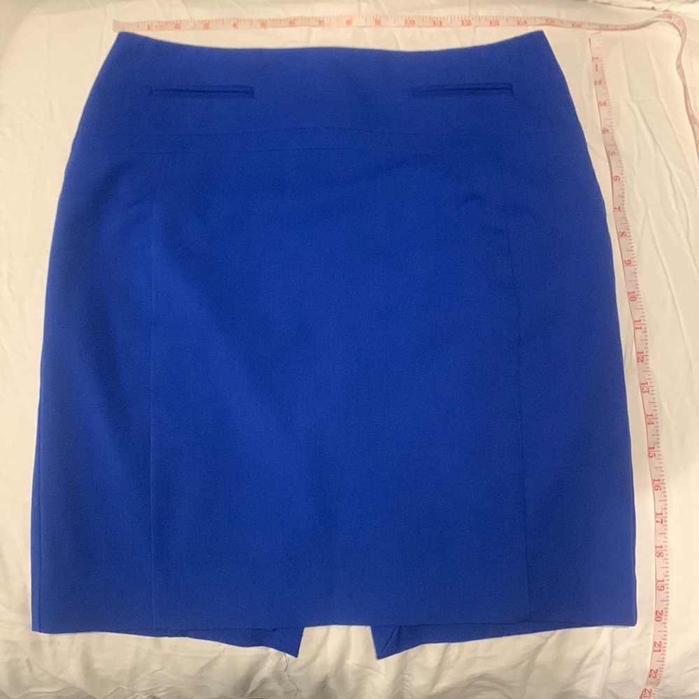 Express casual dress skirt/ Pencil Skirt Size 4 Royal Blue